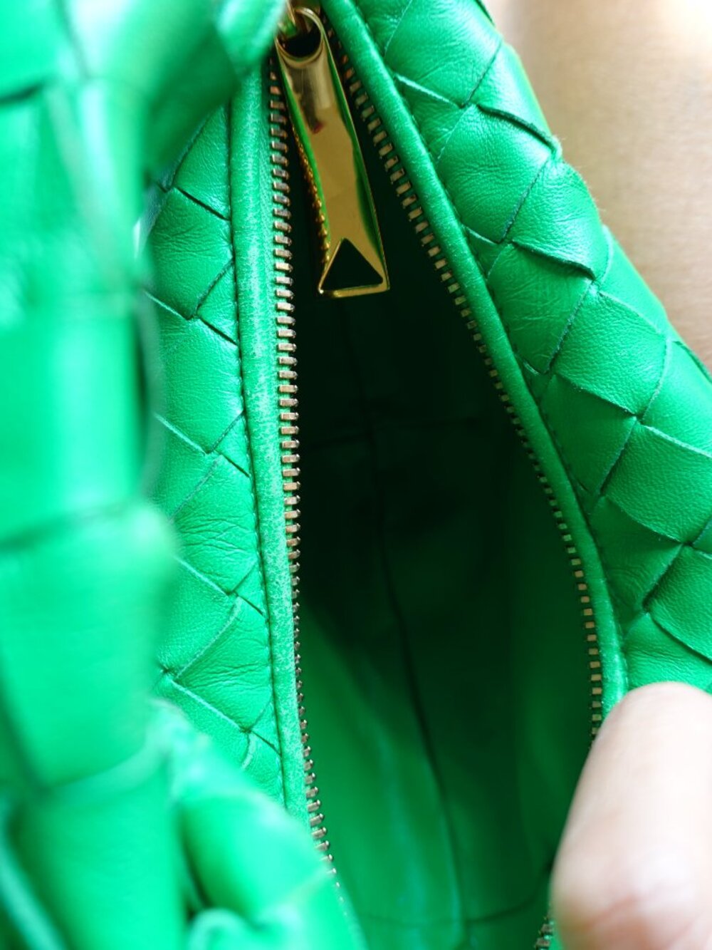 Bottega Veneta Mini Jodie Bag in Green Parakeet - Picture 15 of 16